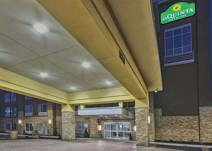 Dog friendly hotels La Quinta By Wyndham Niagara Falls